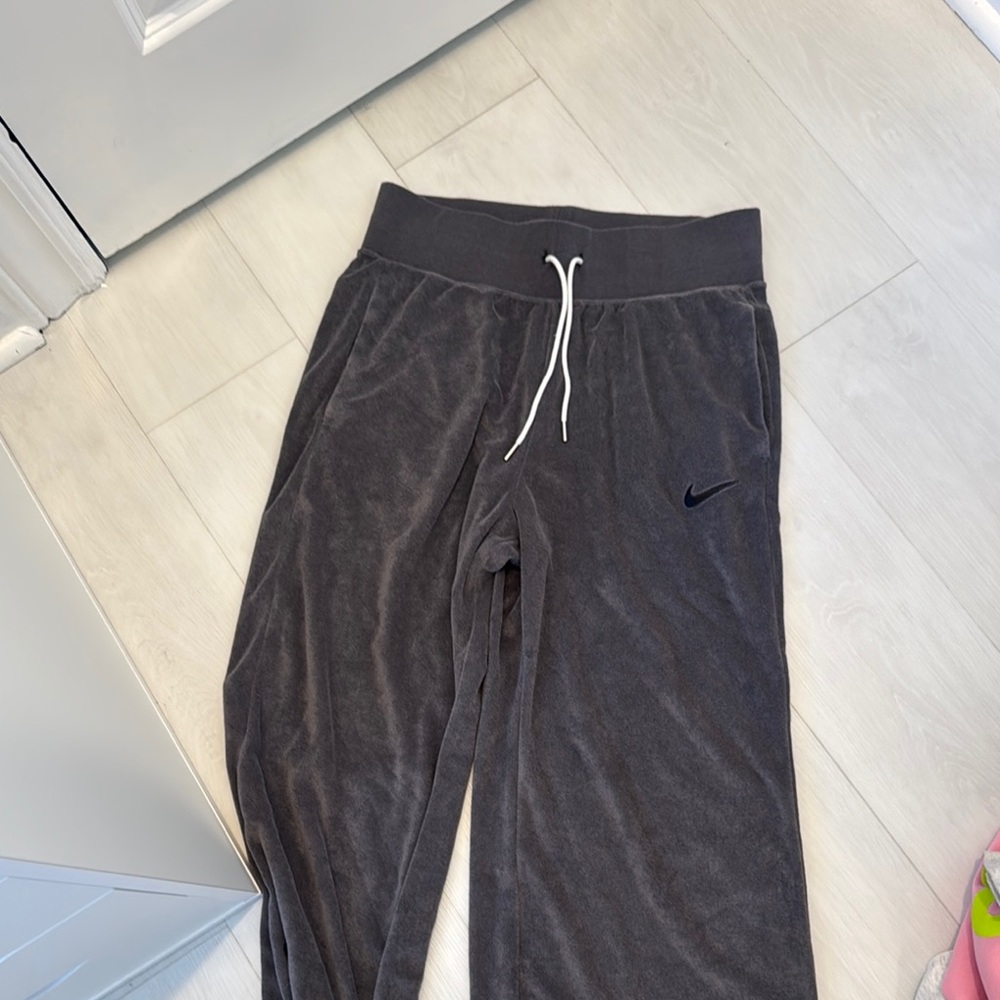 Nike velvet trousers